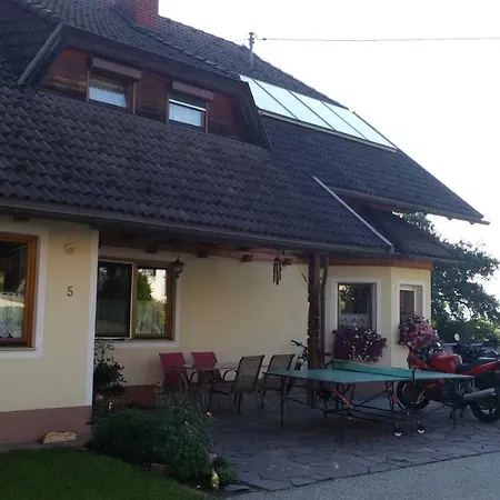 Lindlhof Fam. Taferner Vakantieboerderij *